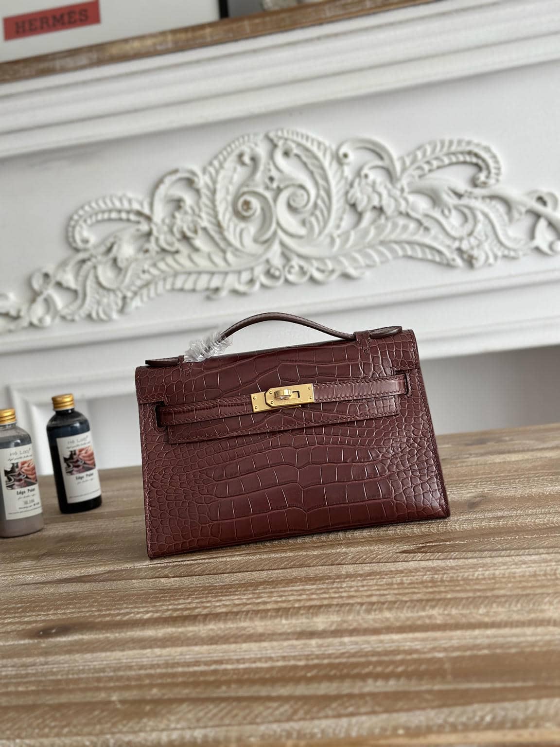 Kelly Crocodile-Embossed Cow Leather-41